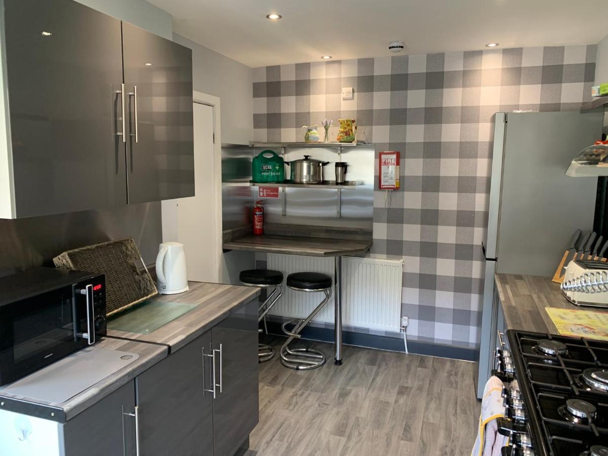 Holiday home Heather Glen. Six Bedroom Near The Sea. *